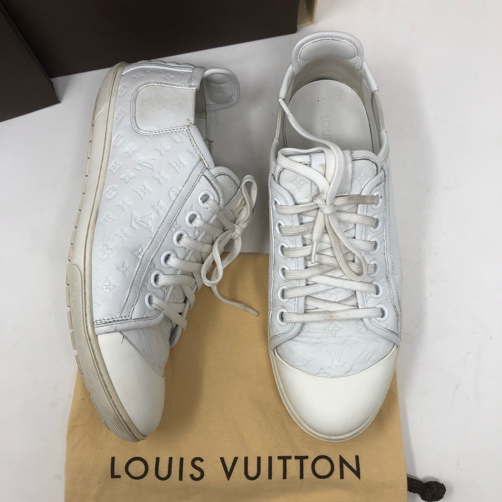 Authentic Louis Vuitton white leather sneakers - Picture 7 of 8